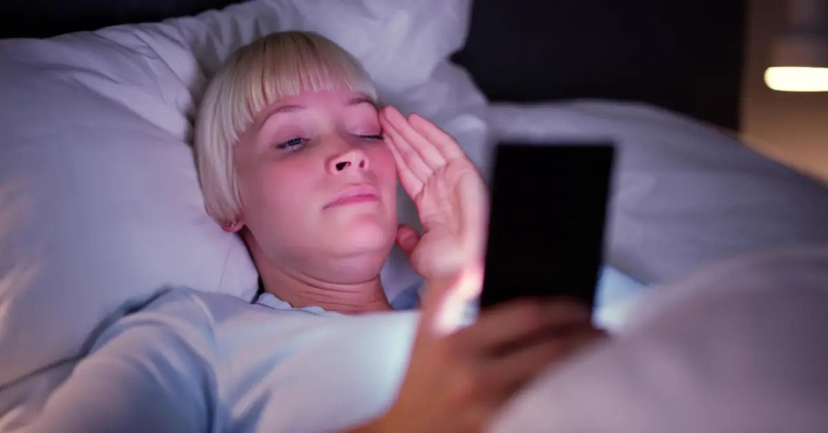 Teen Sleep Deprivation Linked to High Social Media Usage New Study Reveals Crucial Brain Impacts