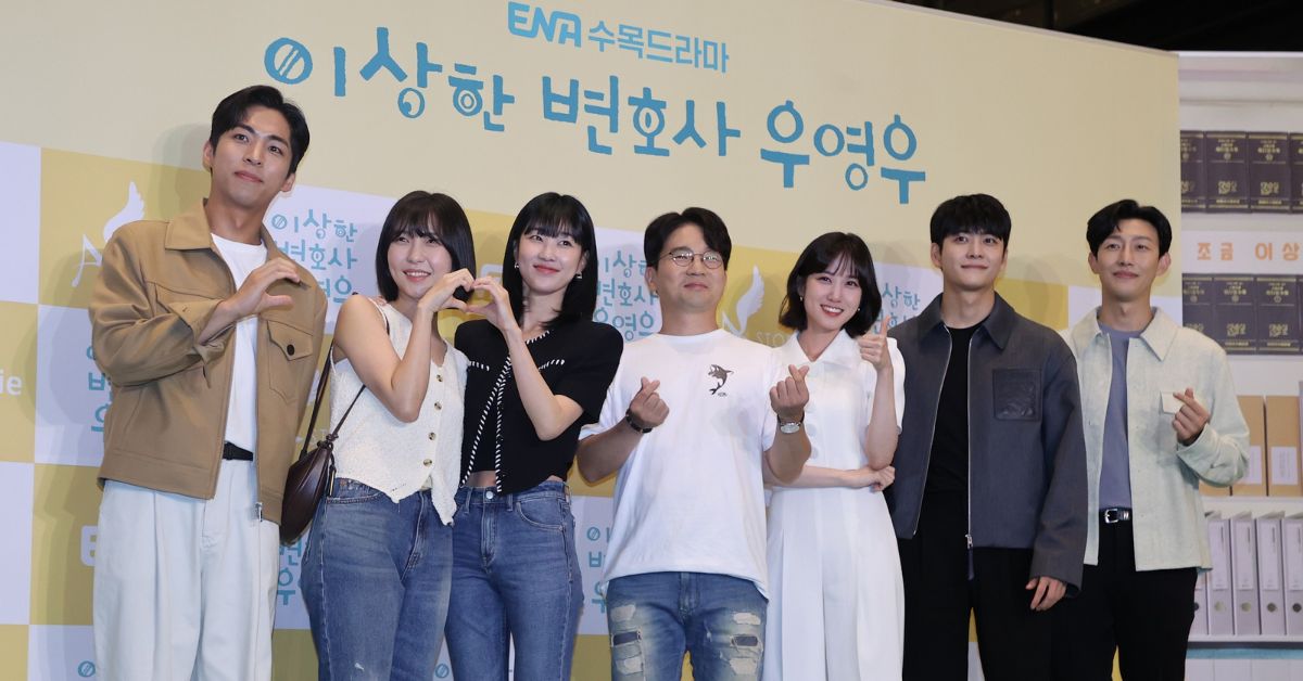 Extraordinary Attorney Woo lead actress Park Eun-bin (third from right) with cast members and director Yoo In-sik (centre) before watching the final episode of the series with fans at a theatre in Seoul.