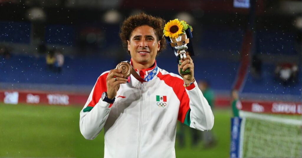 Guillermo Ochoa Biography Mexico's World Cup Hero